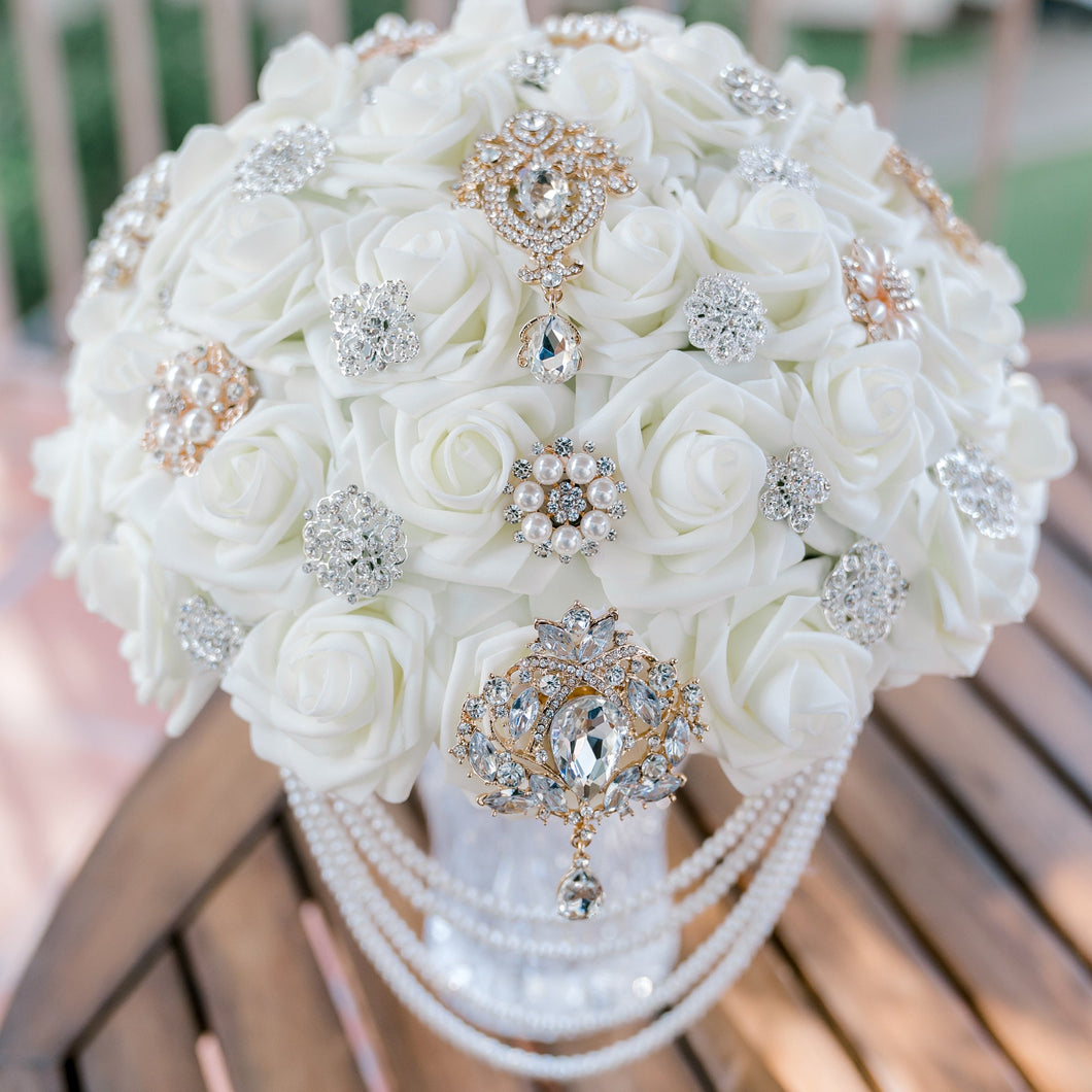 Elegant Brooch Wedding Bling Bouquet - Bride - Bridesmaid